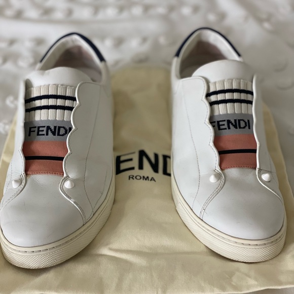 Preowned FENDI sneakers - Picture 4 of 6